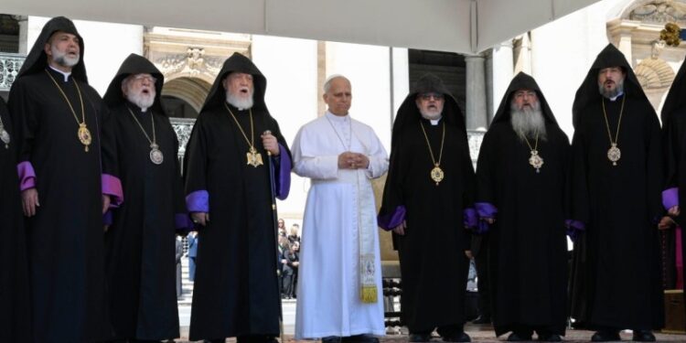 ĐTC Lêô XIV – Chu Kỳ Giáo Lý  Công đồng Vaticanô II qua các Văn kiện II. Hiến chế Sacrosanctum Concilium 1. Phụng vụ trong mầu nhiệm Hội Thánh
