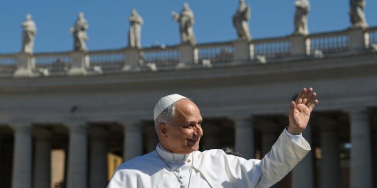 ĐTC Lêô XIV – Chu Kỳ Giáo Lý  Công đồng Vaticanô II qua các Văn kiện II. Hiến chế Sacrosanctum Concilium 2. Cải tổ phụng vụ: truyền thống và phát triển